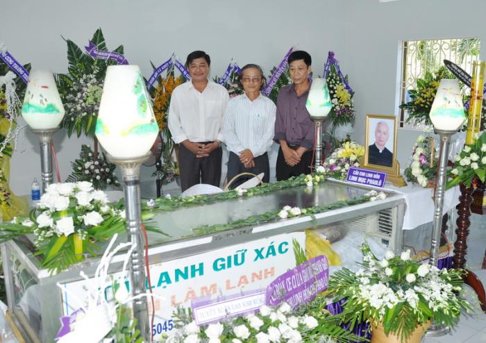 Nhấn vào ảnh để xem kích thước thật
Tên: antangchangohanh_04.jpg
Lần xem: 832
Kích thước: 69.7 KB