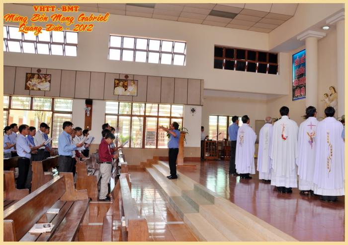 Nhấn vào ảnh để xem kích thước thật
Tên: 1_4.jpg
Lần xem: 523
Kích thước: 58.2 KB