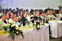 Nhấn vào ảnh để xem kích thước thật
Tên: caritas-dgq-1_0.jpg
Lần xem: 794
Kích thước: 47.5 KB