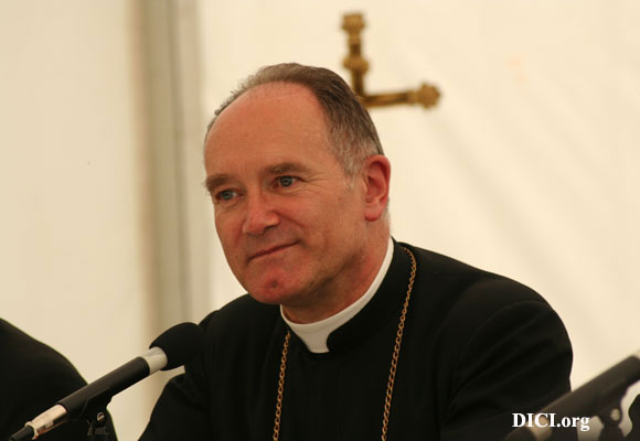 Nhấn vào ảnh để xem kích thước thật
Tên: nhomlefebvre.jpg
Lần xem: 230
Kích thước: 25.2 KB